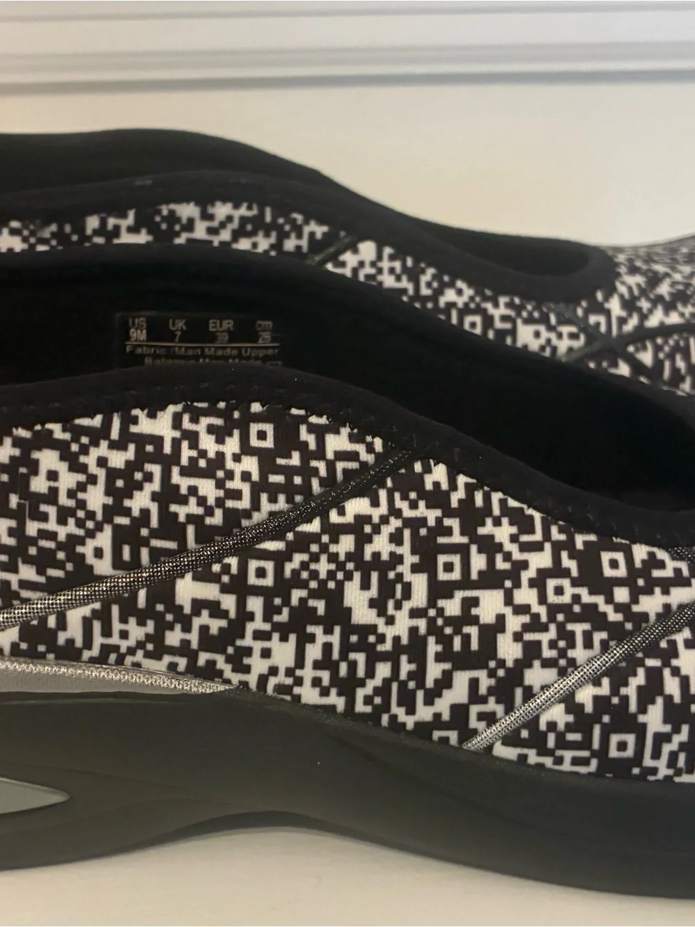Bzees Shoes women’s sneakers slip ons size 9